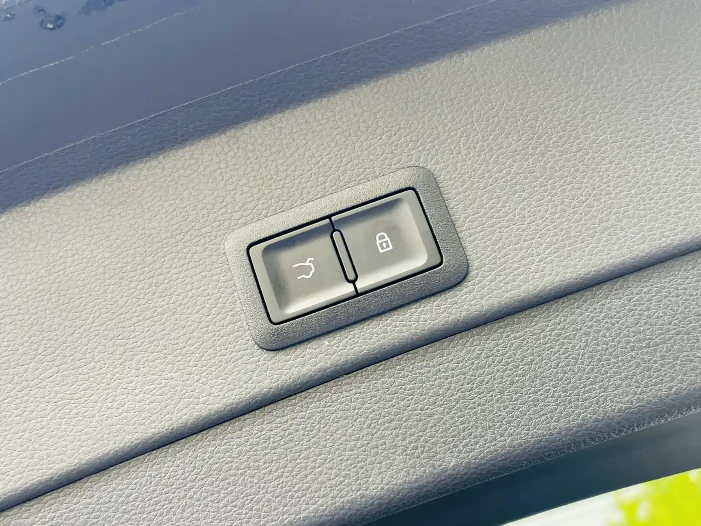 Hongqi E-HS9 2022 660km Qi Ling Edition (4-seater) фото 31