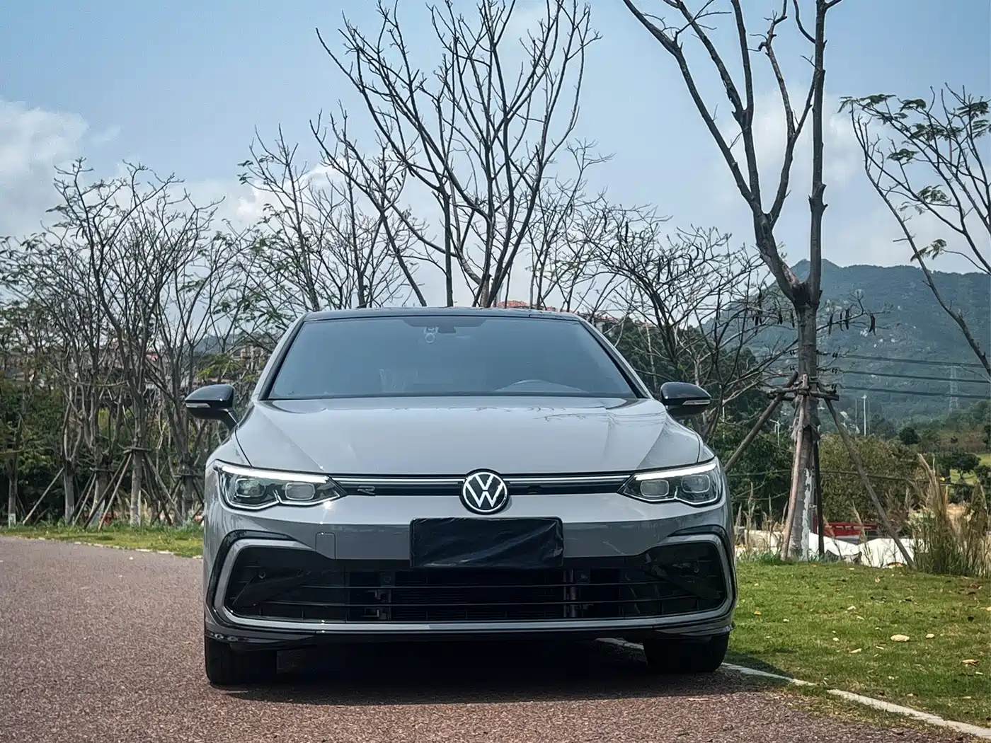 Volkswagen Golf 2023 Model 280TSI DSG R-Line фото 2
