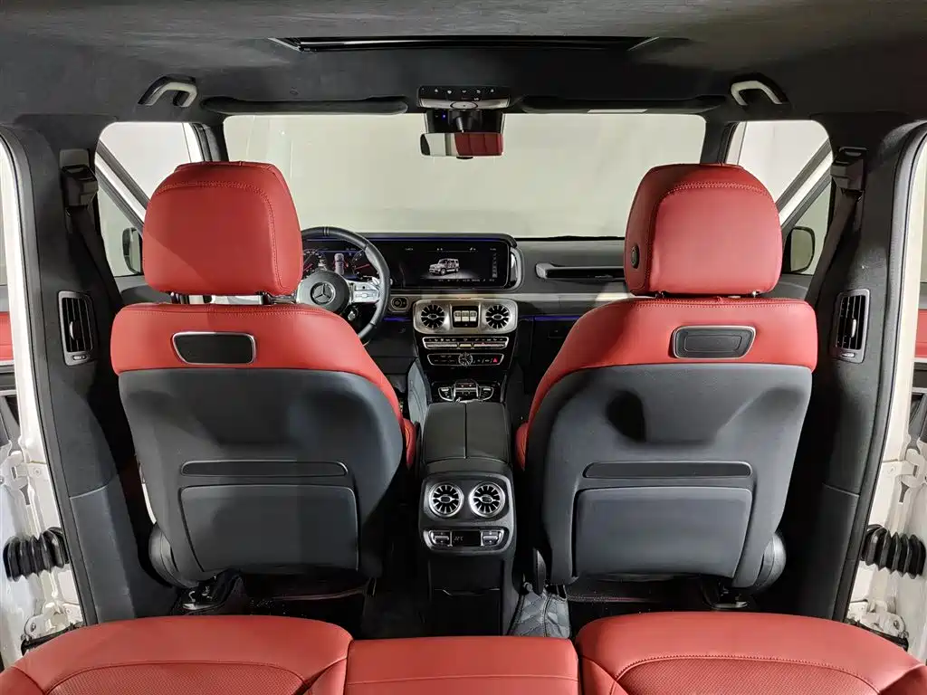 Mercedes-Benz G-Class AMG 2023 AMG G 63 фото 9