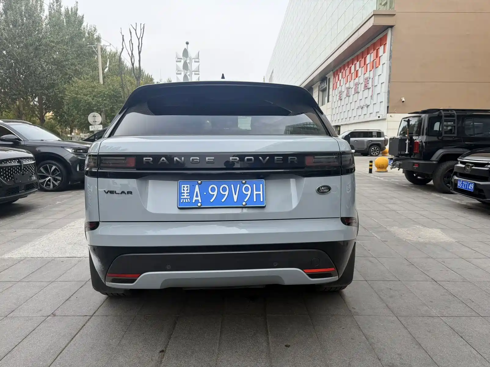 Фото 7 - Land Rover Range Rover Velar