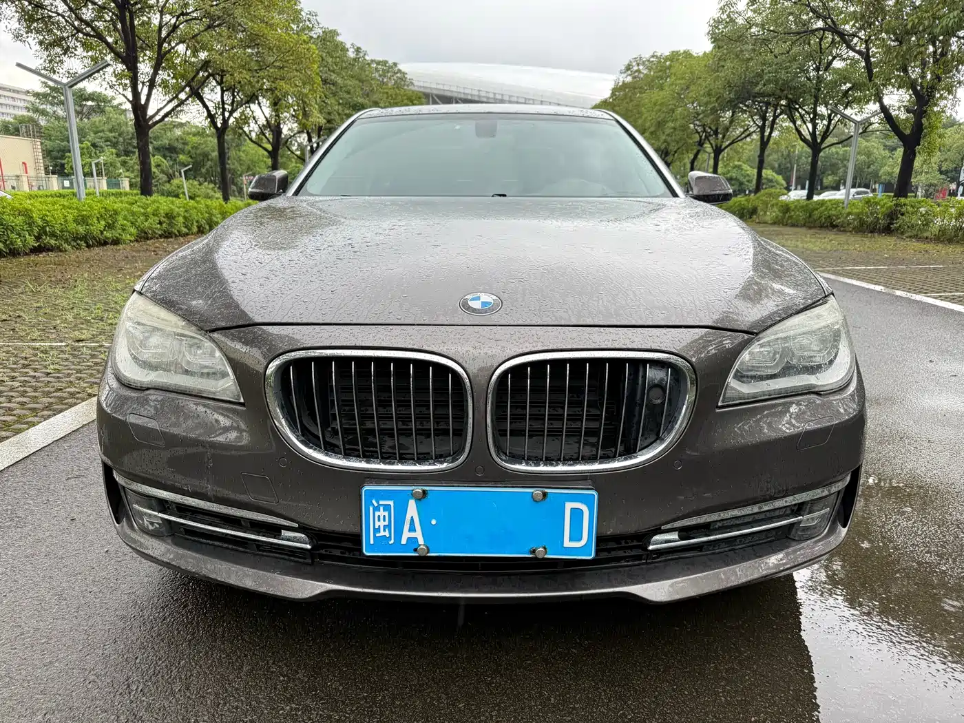 Фото 2 - BMW 7 Series