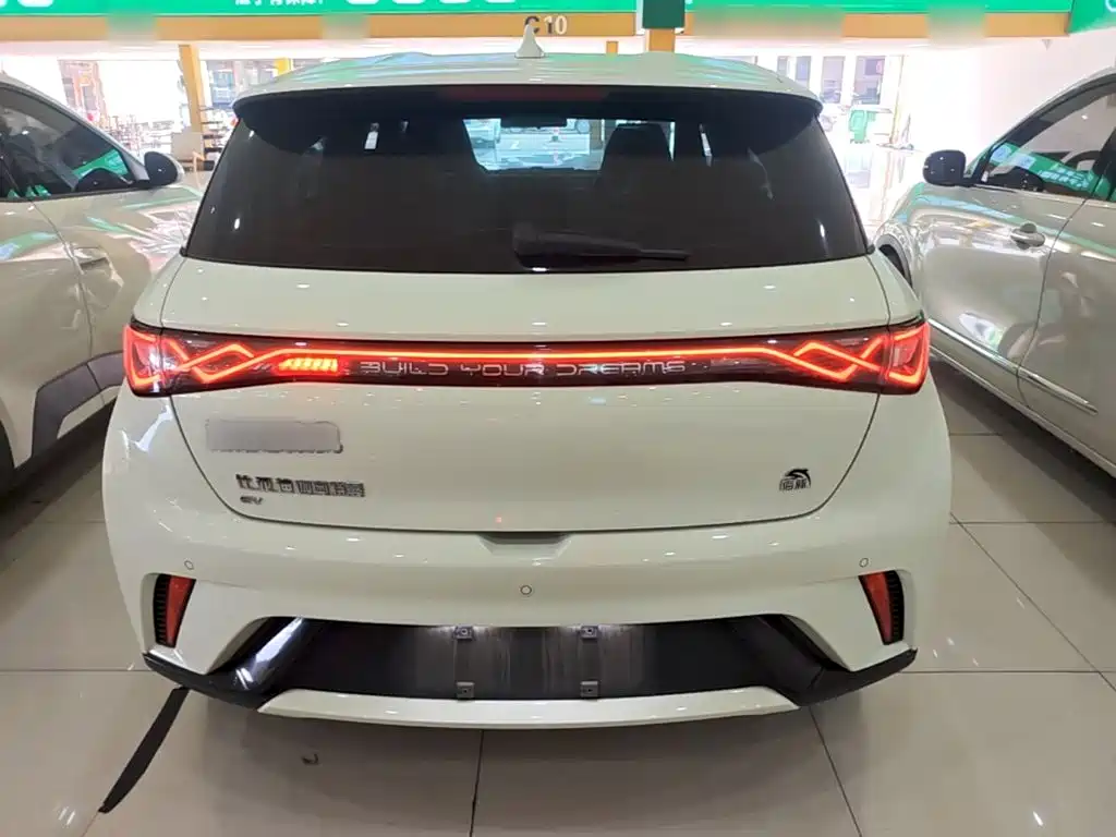 Фото 6 - BYD Dolphin