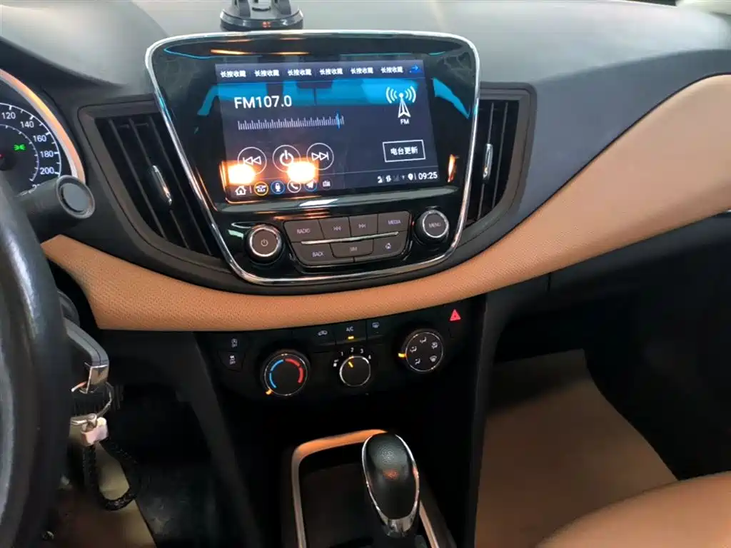 Chevrolet Monza 2022 320 Automatic Enjoyment Sunroof Edition фото 13