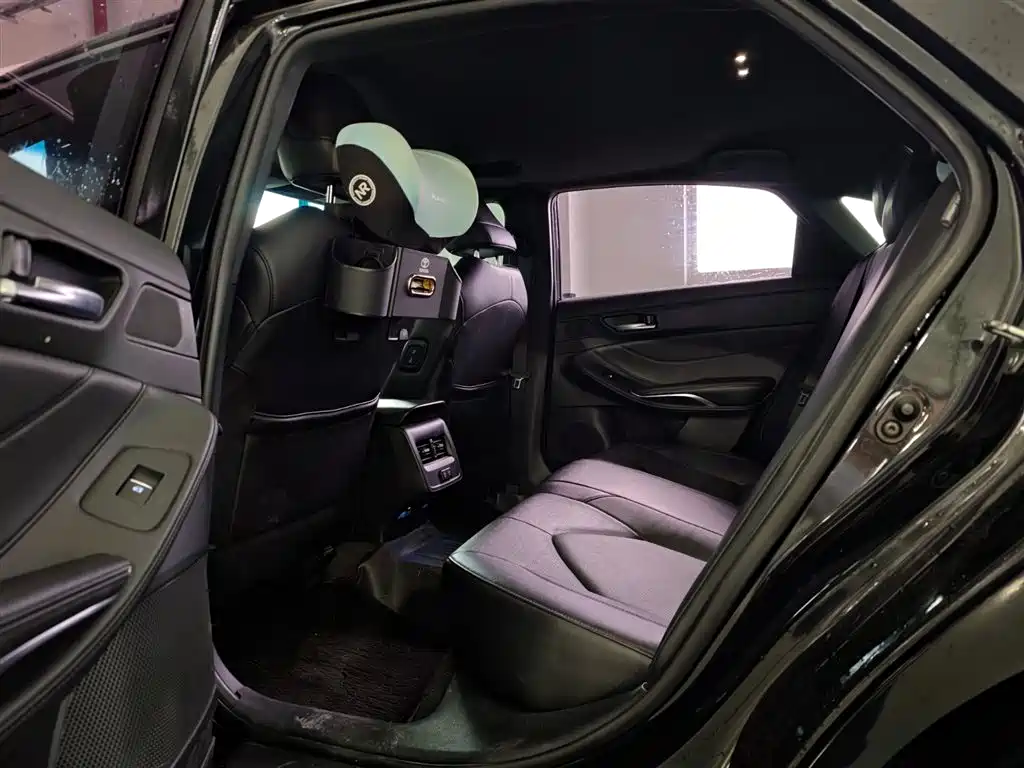 Toyota Avalon 2021 2.5L Luxury Edition фото 24