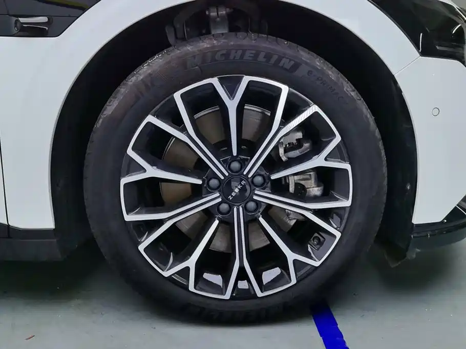 ZEEKR 007 2025 2025 AWD Smart Driving 75kWh
