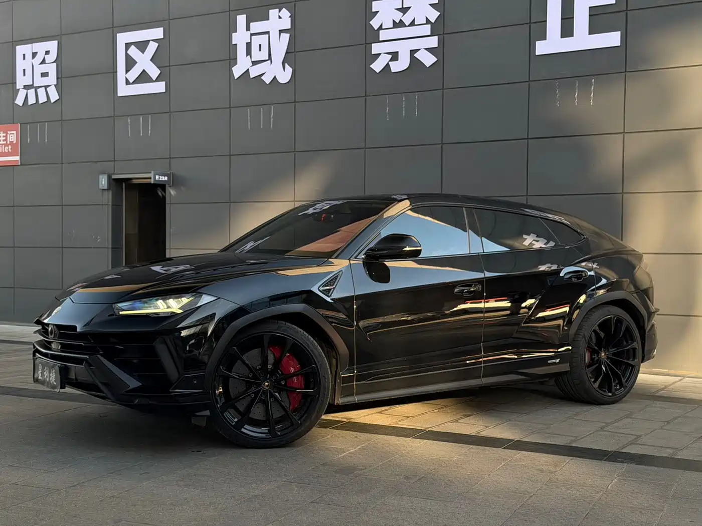 Lamborghini Urus 2023 4.0T V8 S фото 5