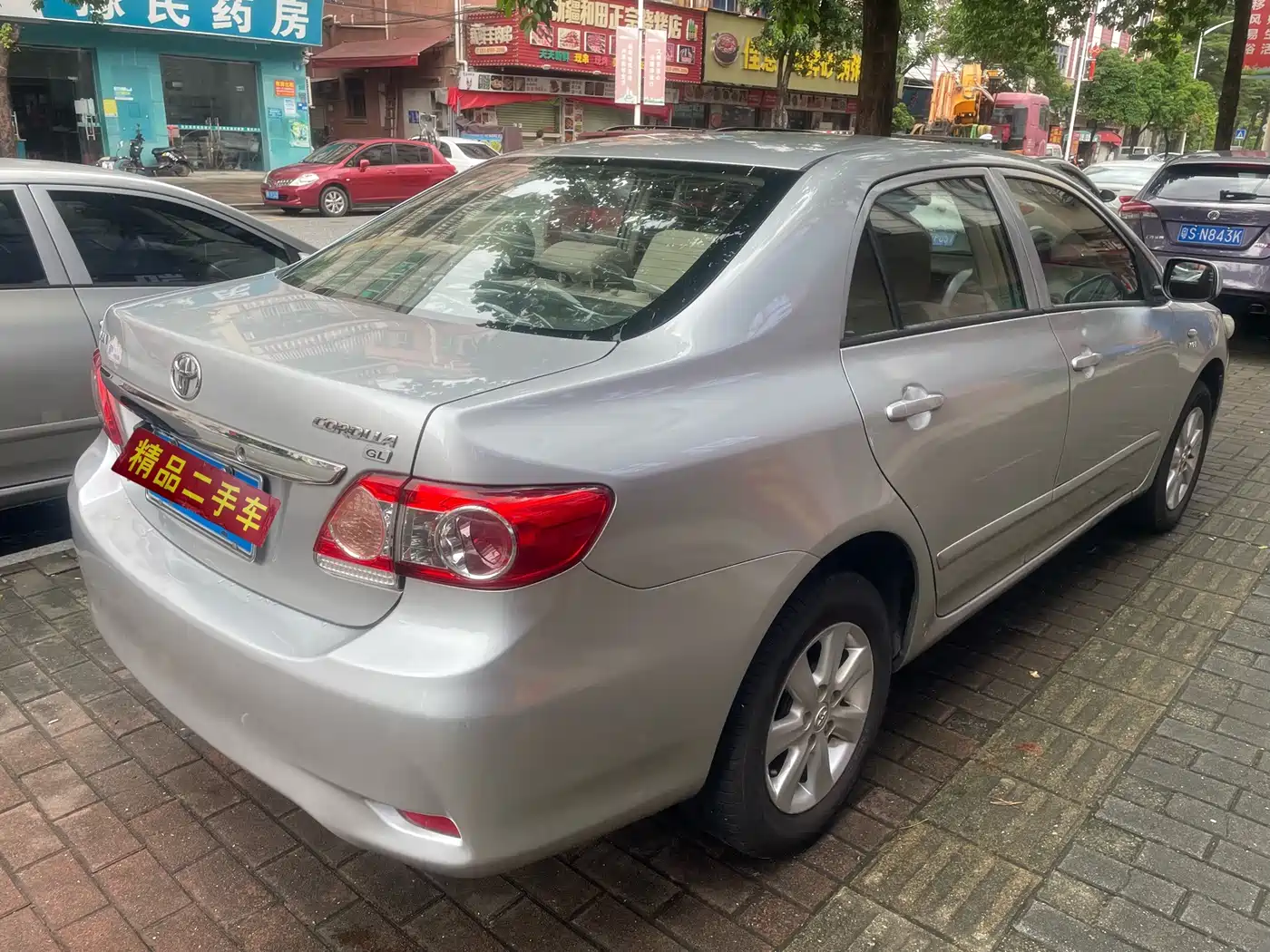 Фото 3 - Toyota Corolla