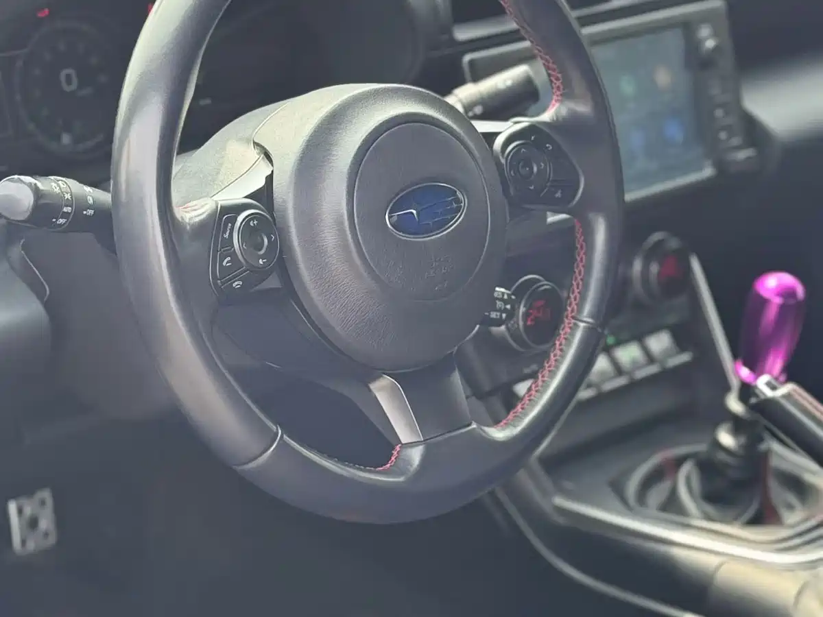 Subaru BRZ 2022 2.4L Manual фото 7