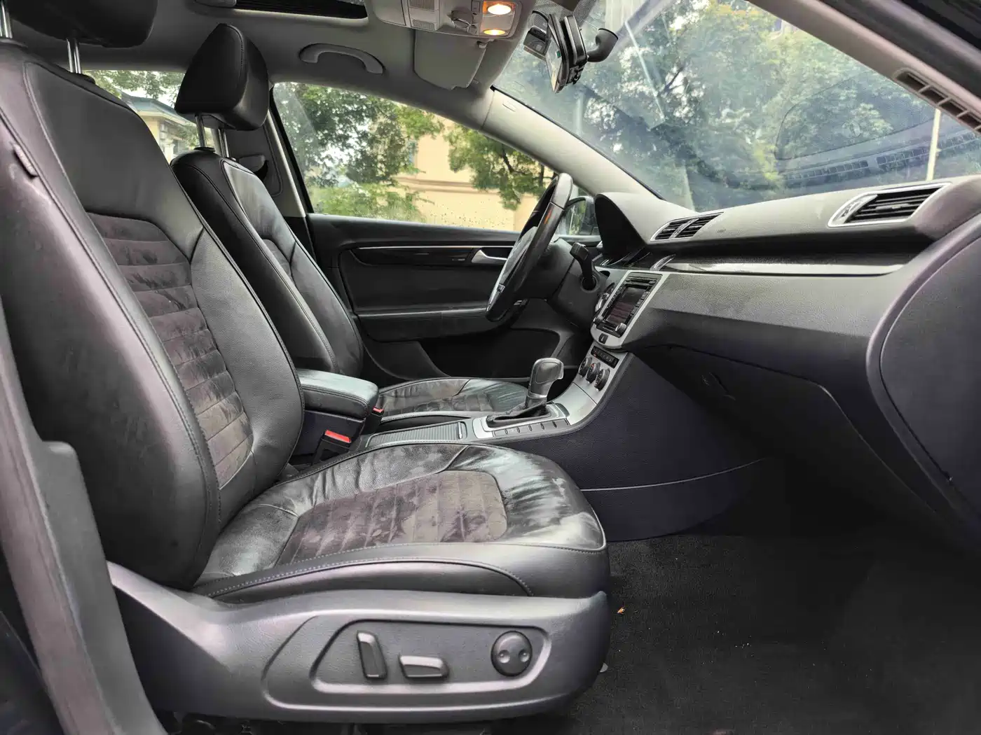 Volkswagen Magotan 2015 Facelift 1.8TSI Luxury фото 14