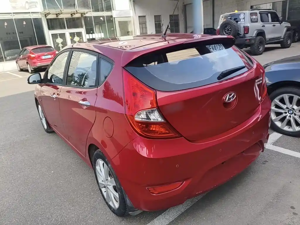 Hyundai Reina 2015 2014 Model 1.6L Automatic TOP