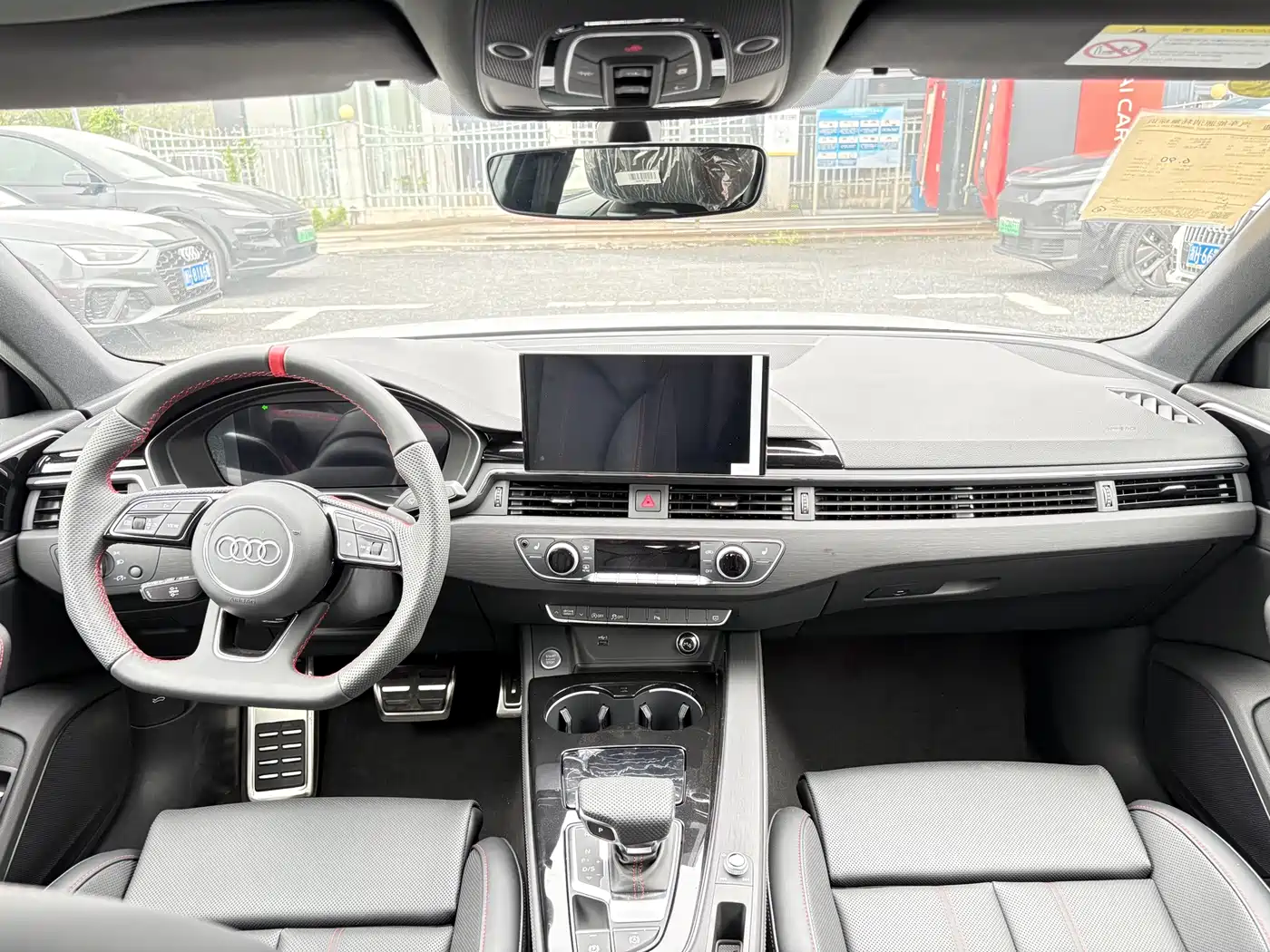 Audi A4L 2025 2 Million Celebration Edition 40 TFSI Luxury Dynamic фото 16