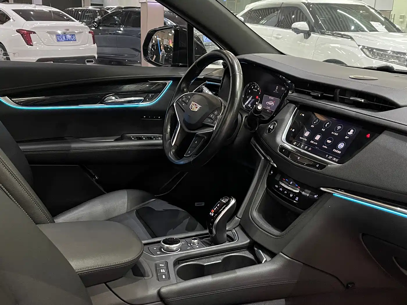 CADILLAC XT5