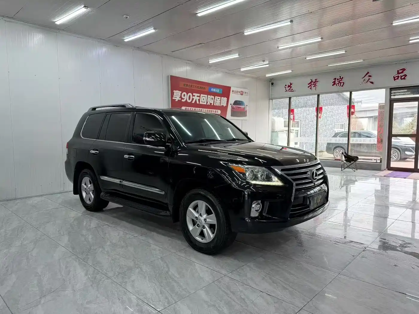 Lexus LX 2013 570 фото 3