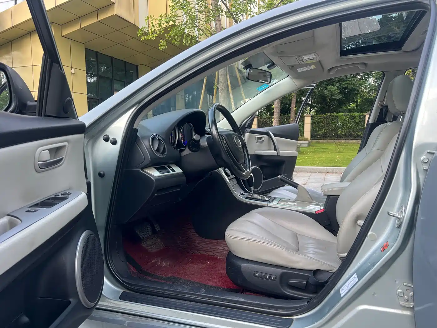Mazda Ruiyi 2011 2011 Model 2.0L Auto Elite