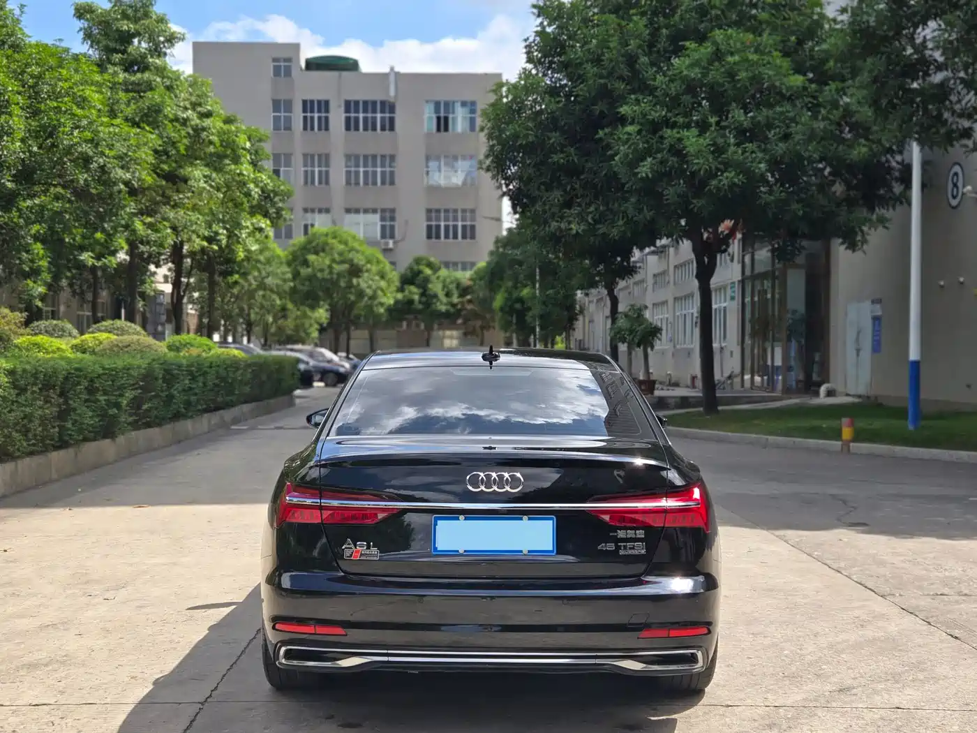 Photo 3 - Audi A6L