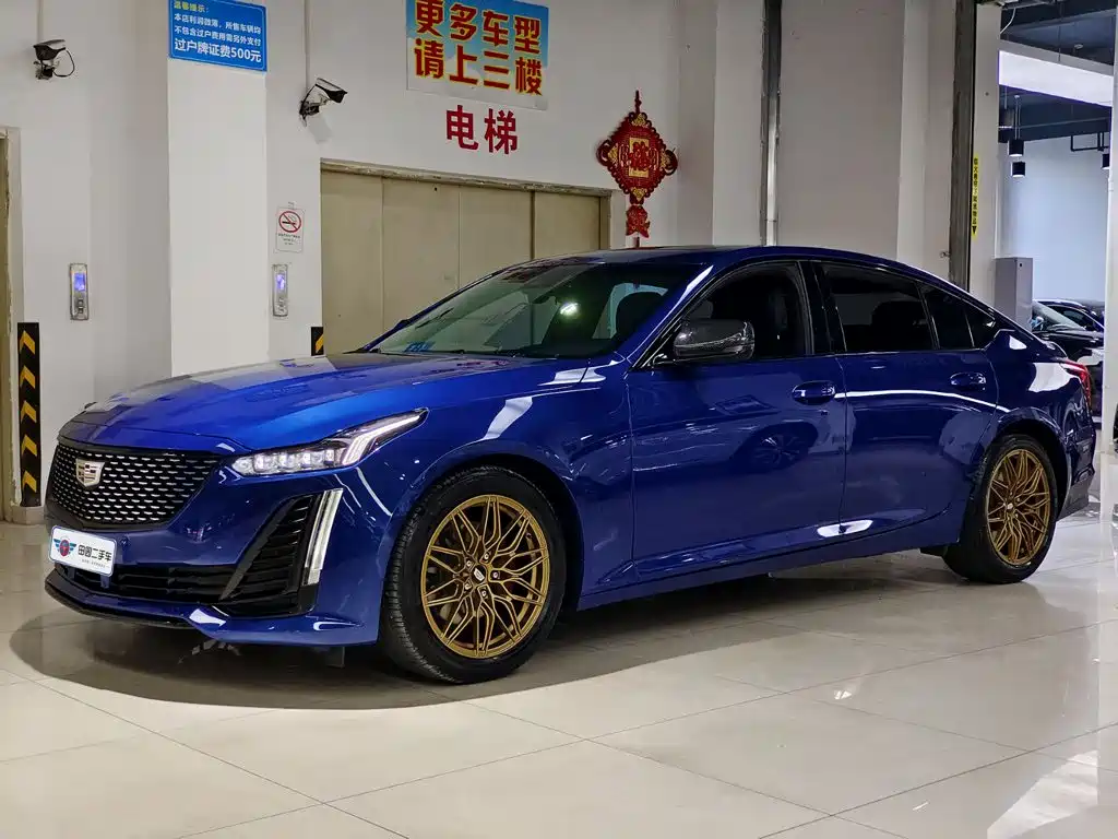 Фото 1 - Cadillac CT5