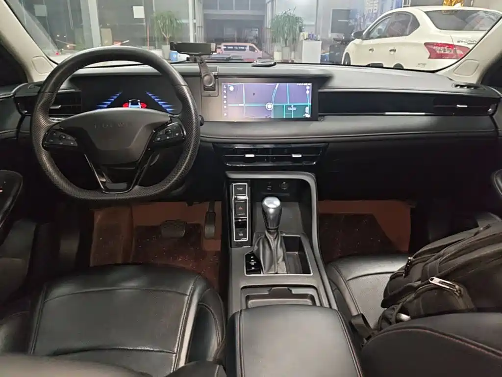 Фото 10 - Roewe i5