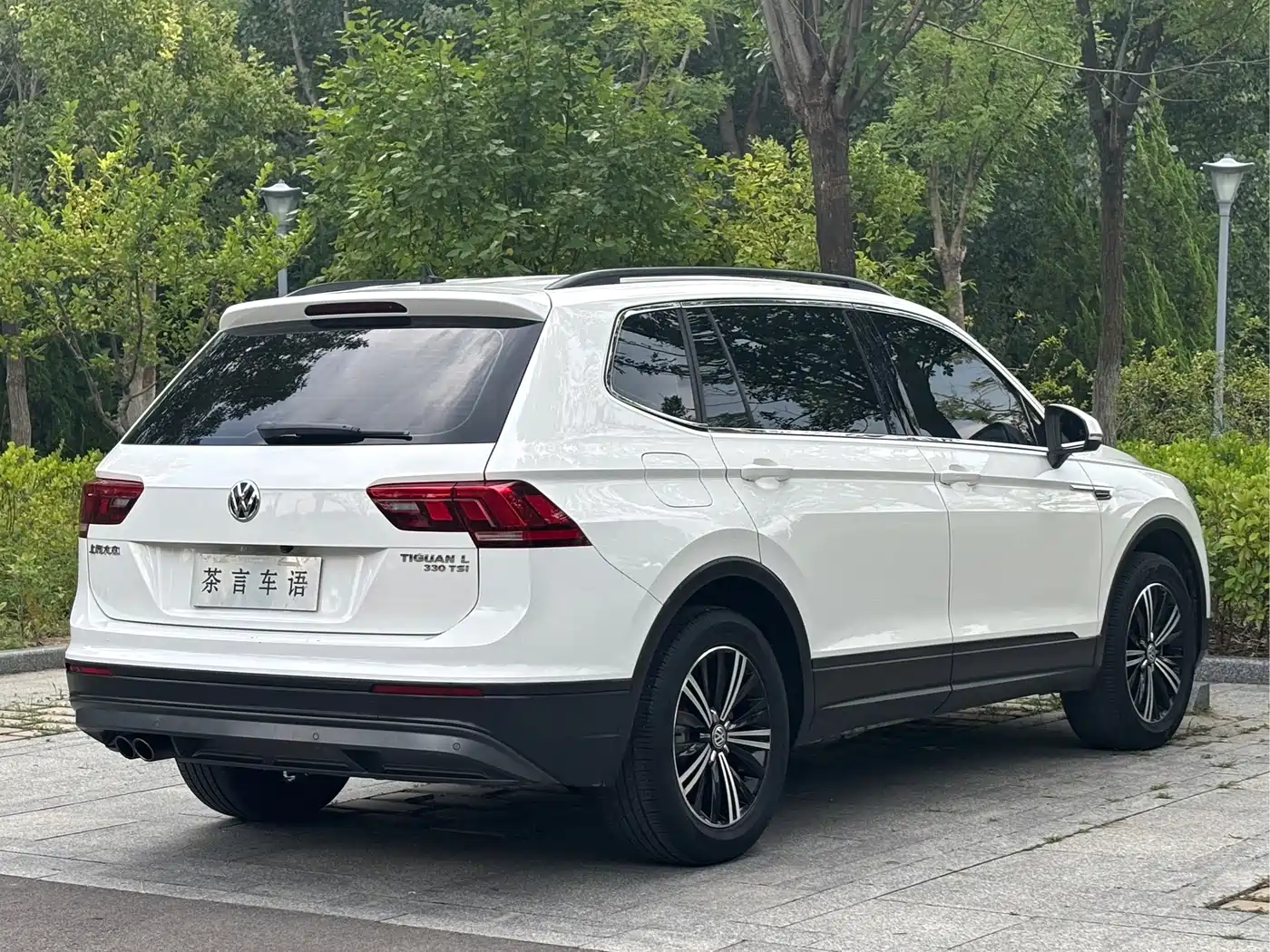 Фото 4 - Volkswagen Tiguan L