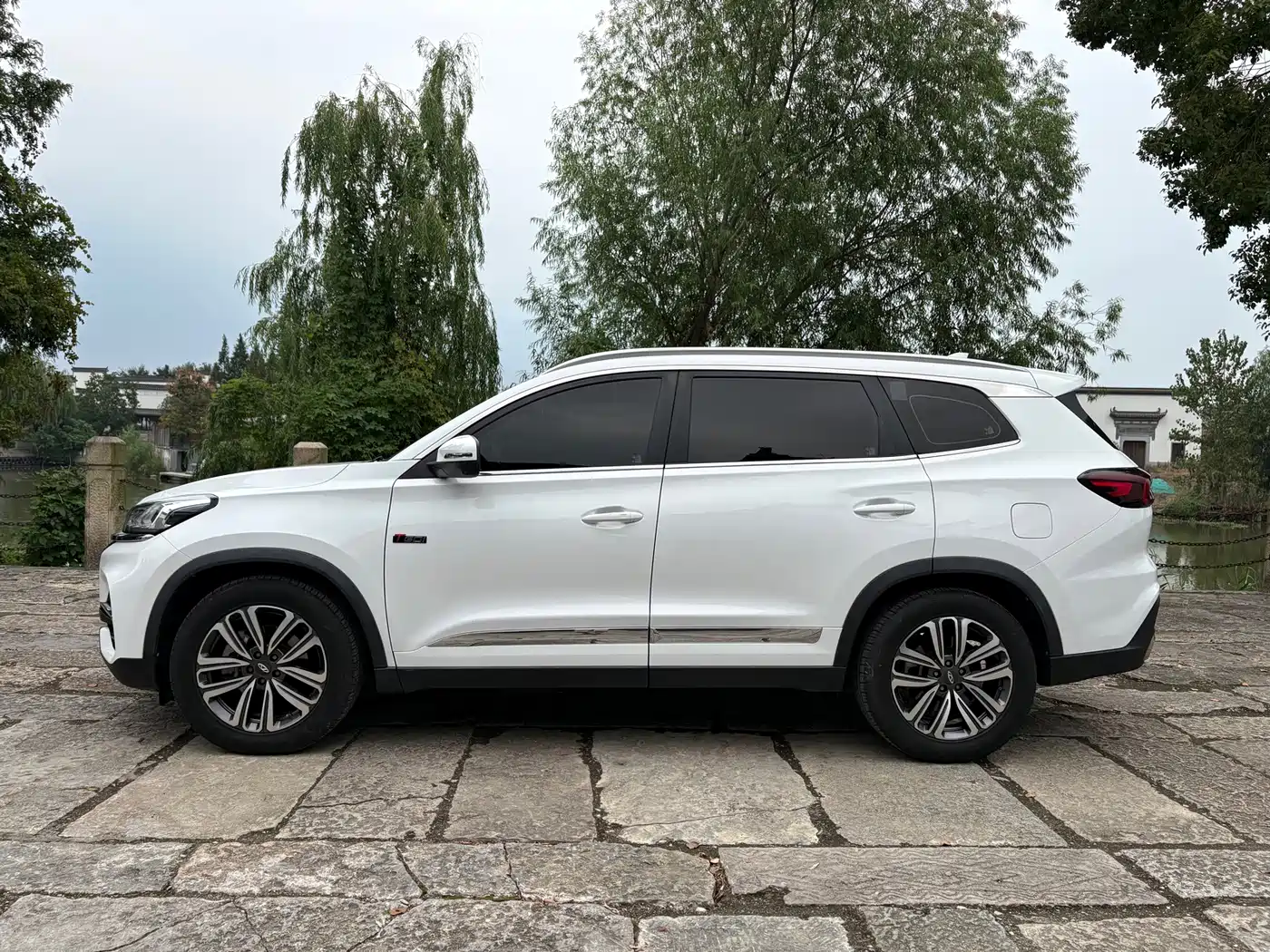 Фото 7 - Chery Tiggo 8