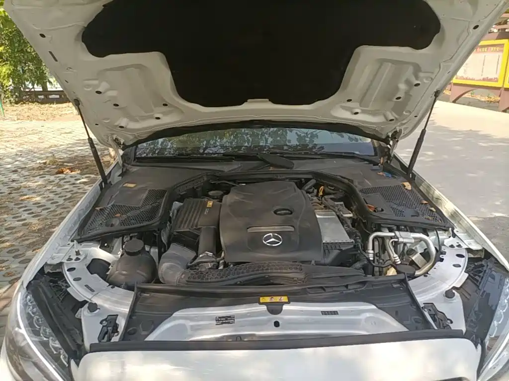 Mercedes-Benz C-Class 2016 2016 C 200 L Sport