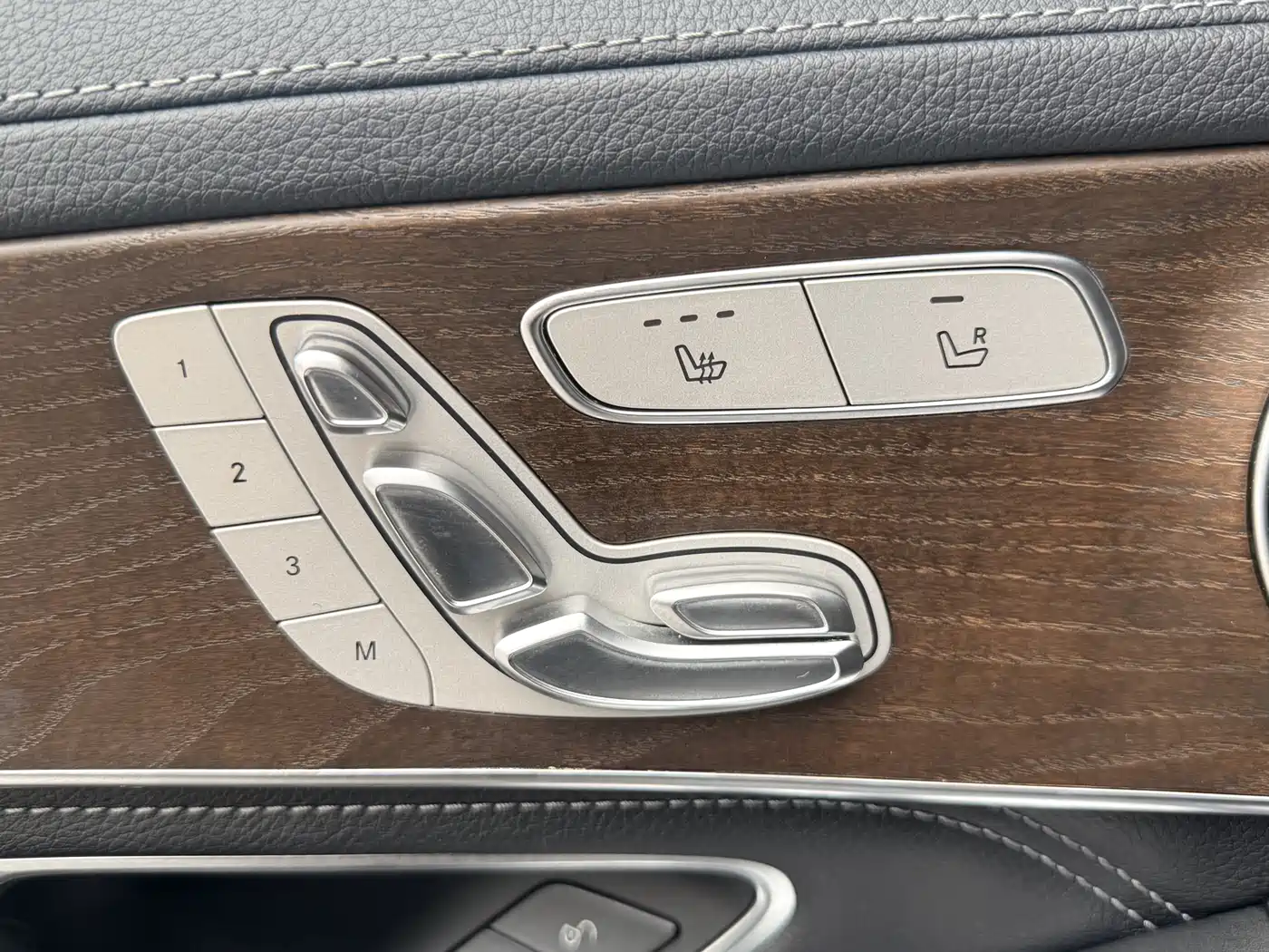 Mercedes-Benz GLC 2020 GLC 300 L 4MATIC Dynamic фото 20
