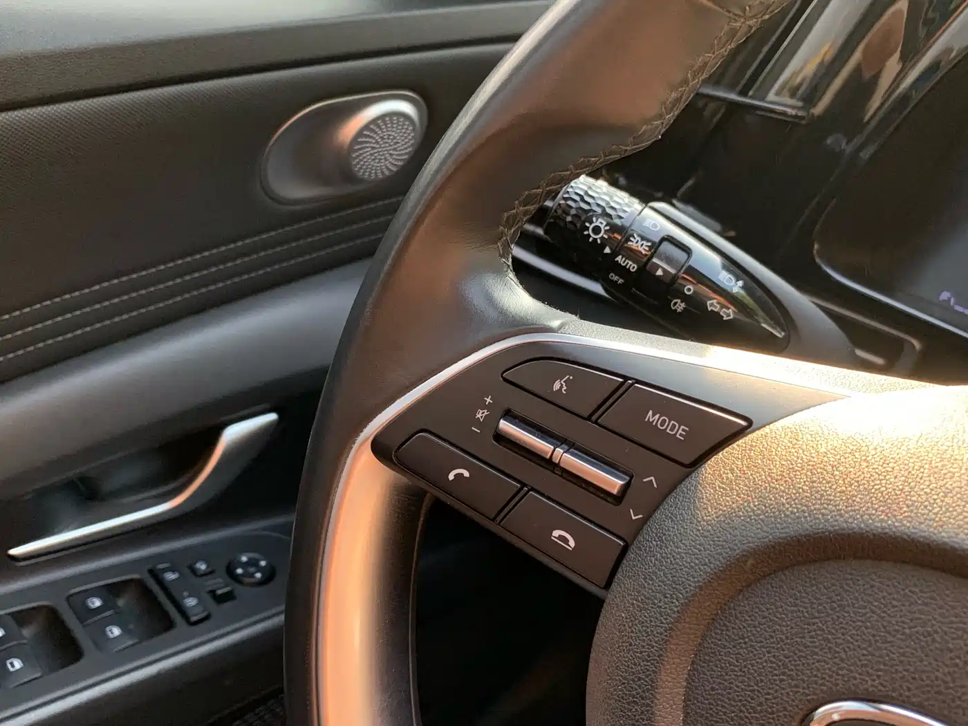 Hyundai Elantra 2021 1.5L CVT GLX Elite Edition фото 24