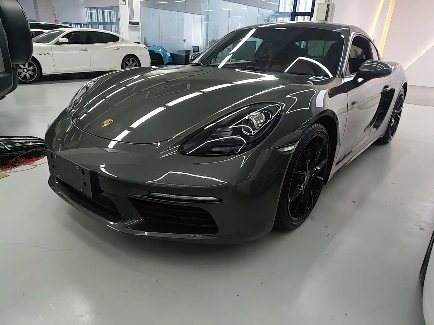 Porsche 718