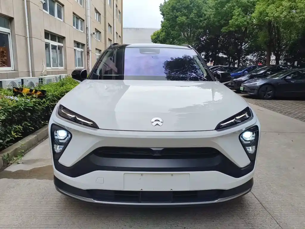 Фото 3 - NIO ES6