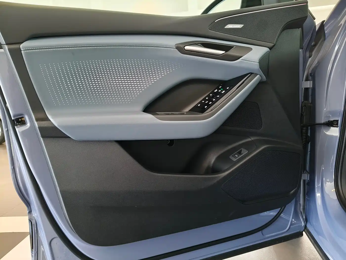 AUDI Q6L SPORTBACK E TRON