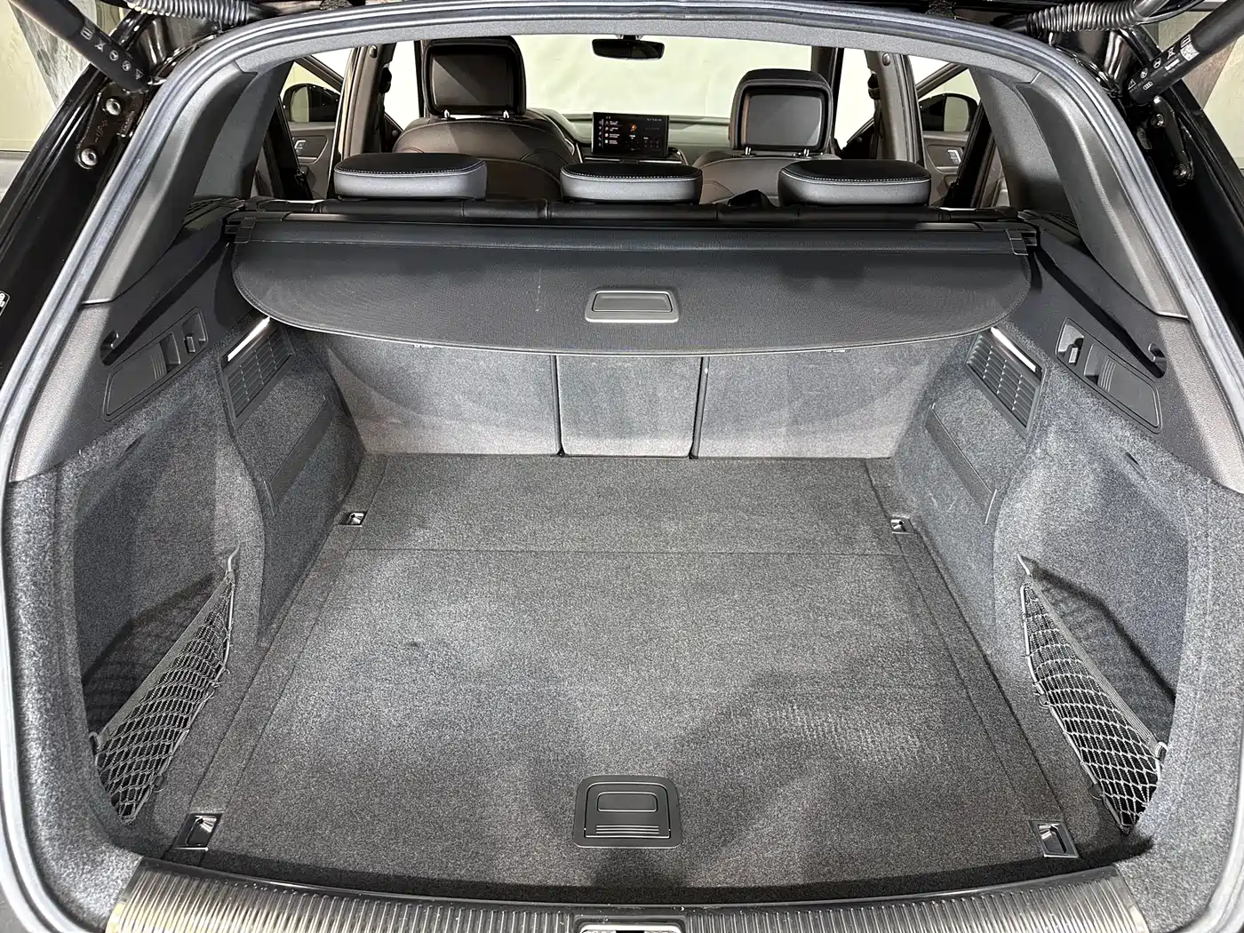 Audi Q5L 2024 Model 40 TFSI Luxury Dynamic фото 14