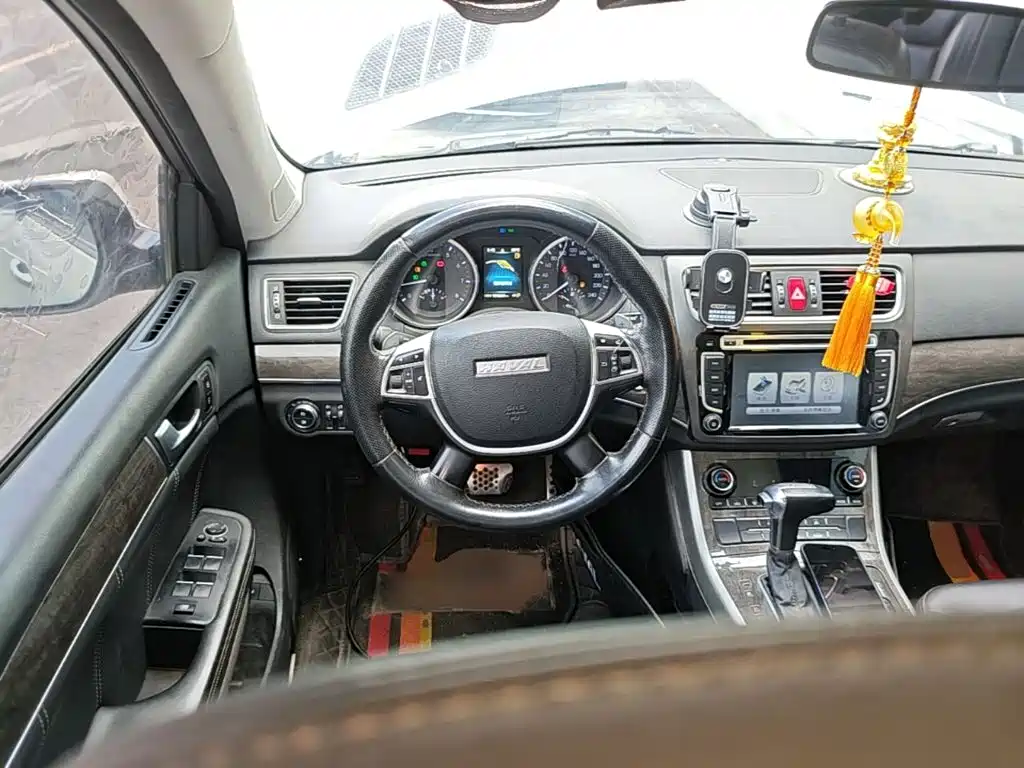 Фото 11 - Haval H8