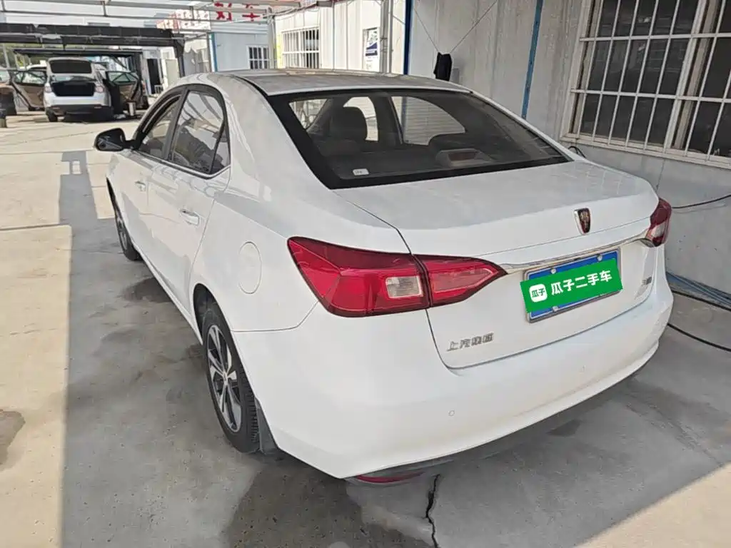 Roewe 360 2017 2017 1.5L Auto Luxury Edition