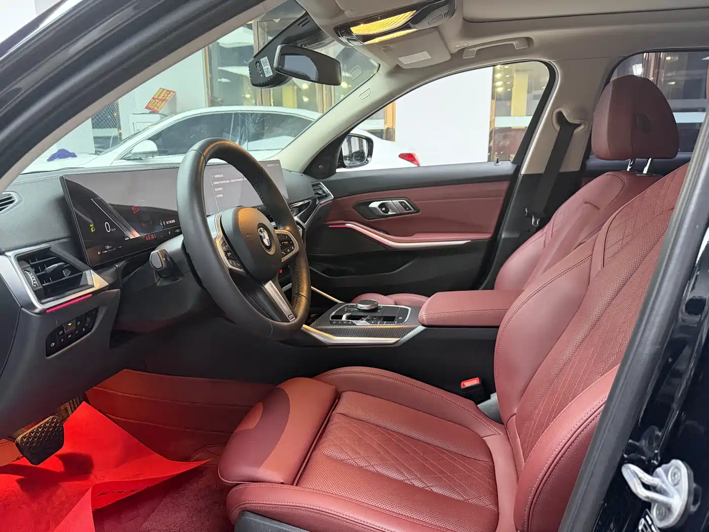 BMW 3 Series 2024 325Li M Sport Shadowline Package фото 4