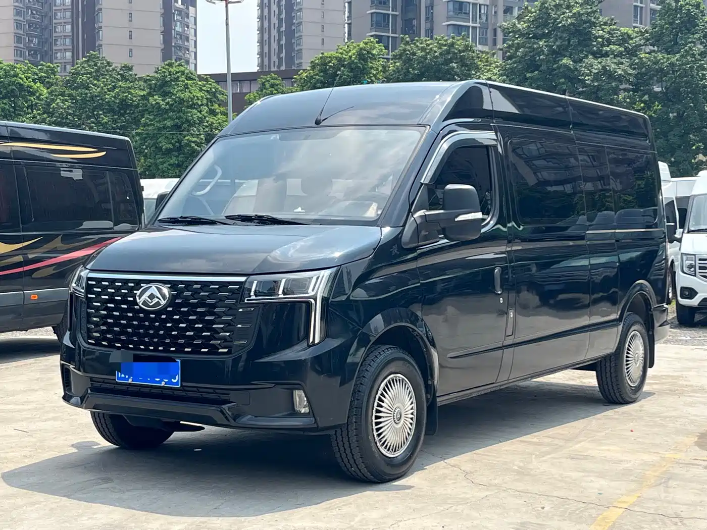 Фото 1 - Maxus Xintu V80