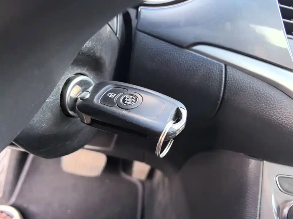 Фото 9 - Buick Verano