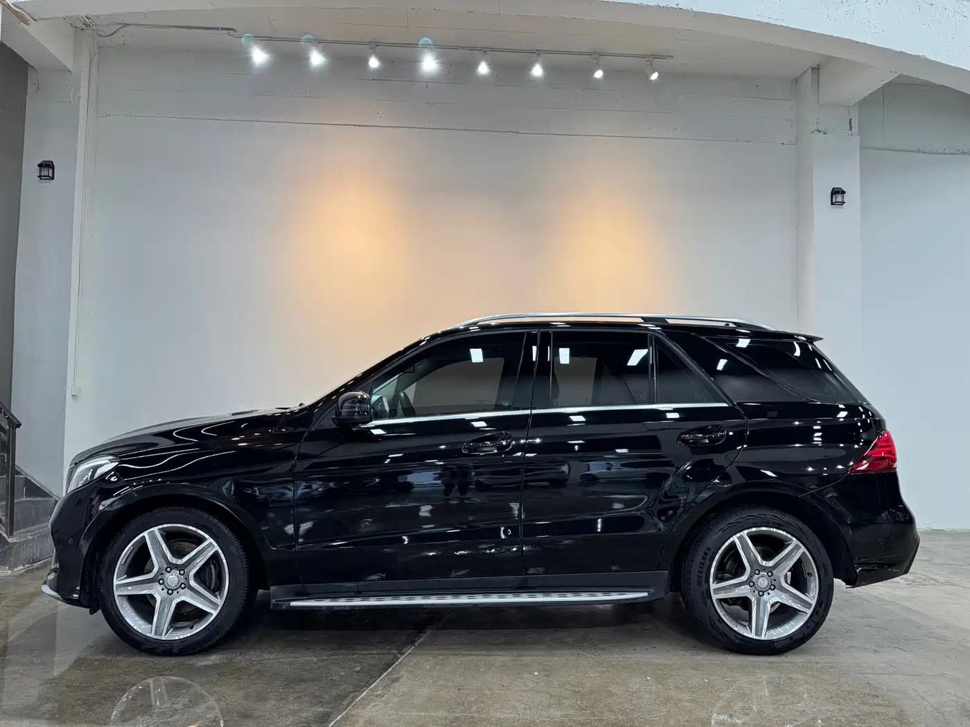 Mercedes-Benz GLE 2015 GLE 400 4MATIC фото 4