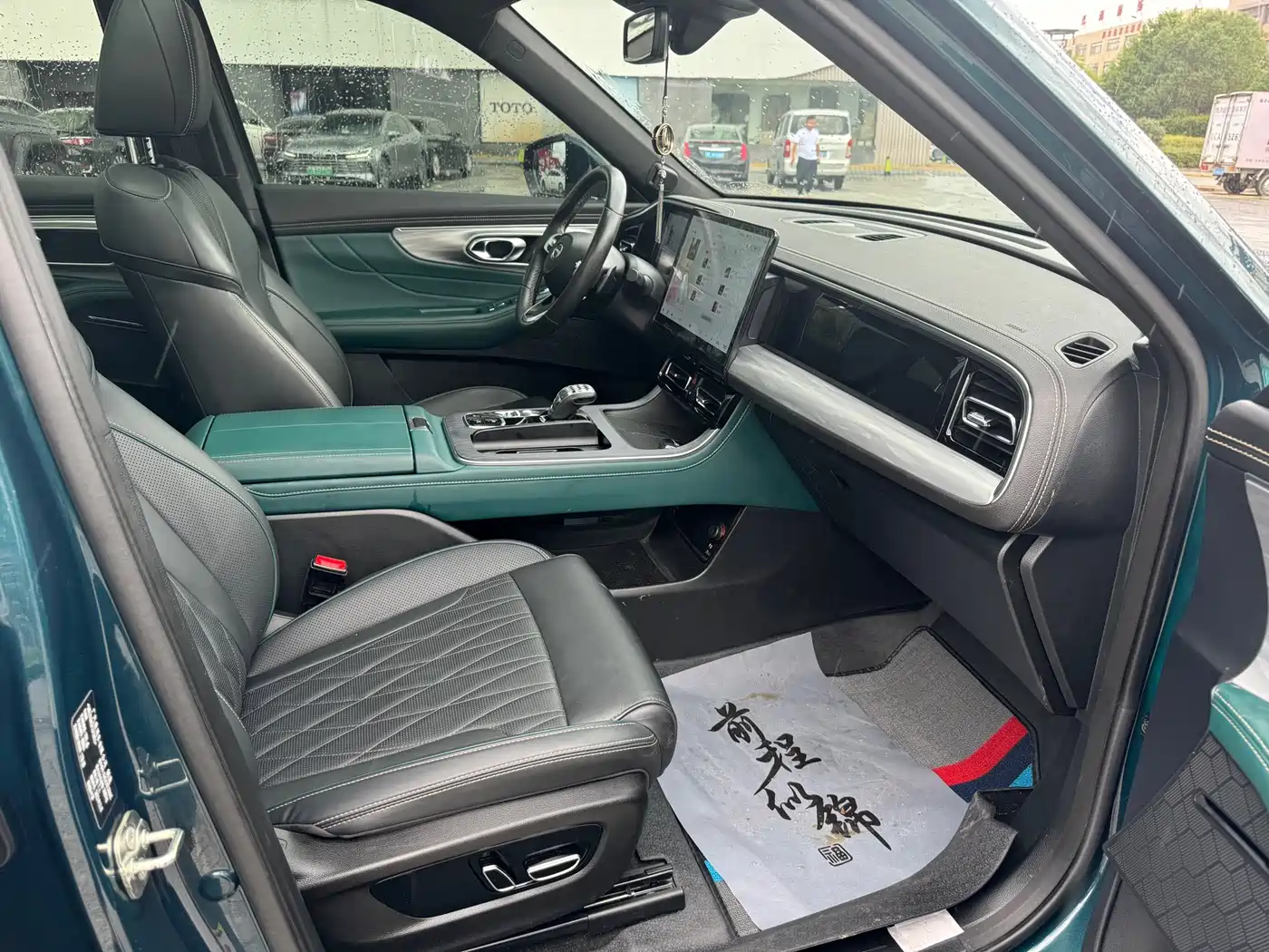 GAC Trumpchi Trumpchi GS8 2022 Pilot Series 2.0TGDI 2WD Luxury Smart Connect Edition (7-Seater) фото 10
