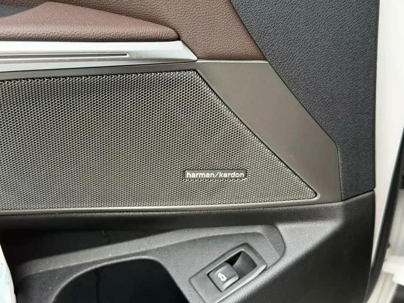 Фото 10 - BMW 3 Series