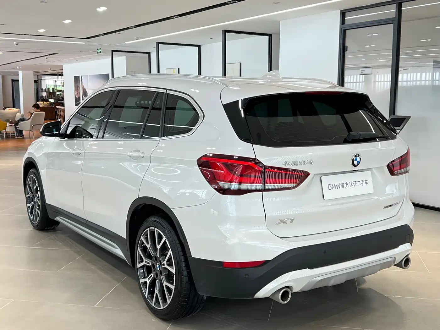 BMW X1 2022 xDrive25Li Premium фото 21
