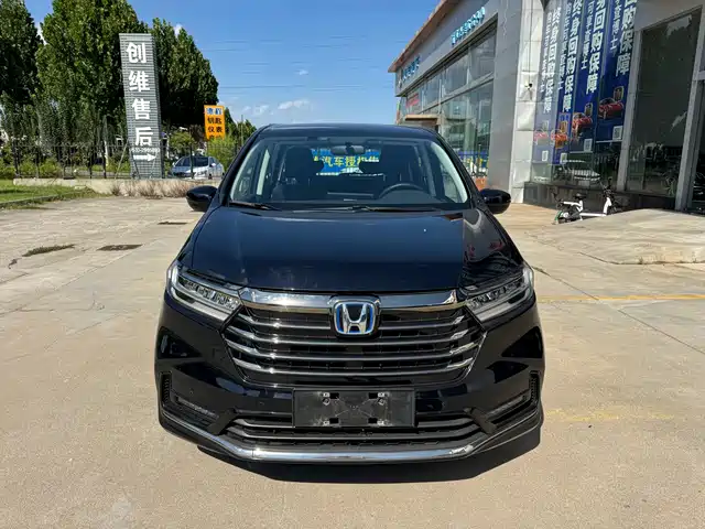 Honda Odyssey 2024 2.0L e:HEV Sharp·Comfort Edition — фото 2