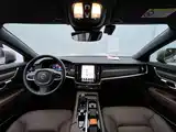 Фото 14 - Volvo V90