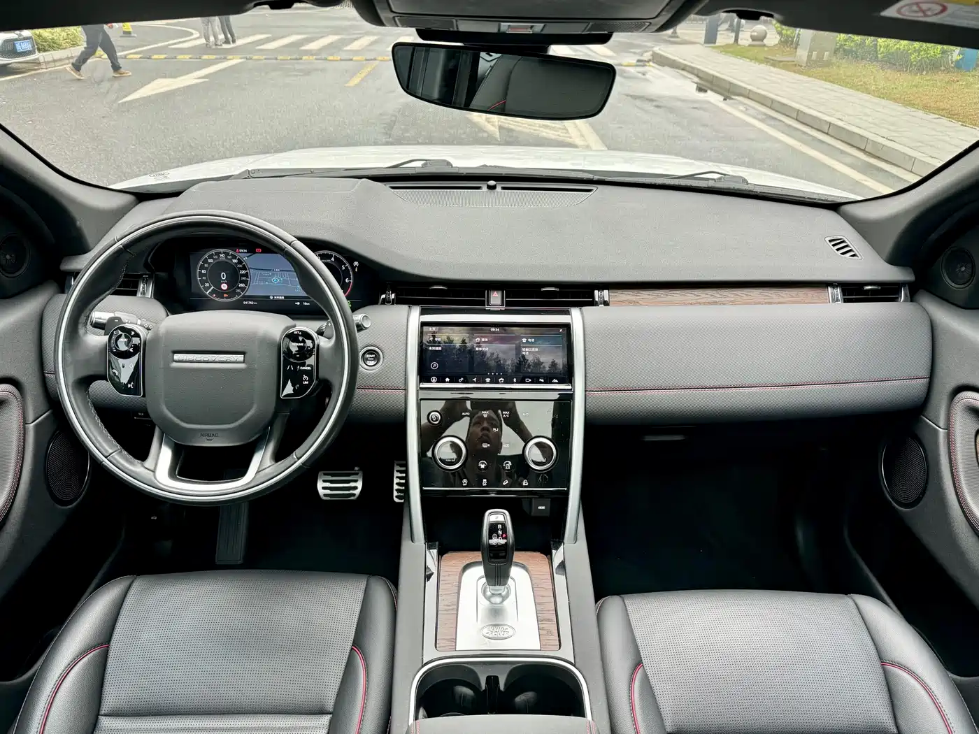 LAND ROVER DISCOVER SPORTS