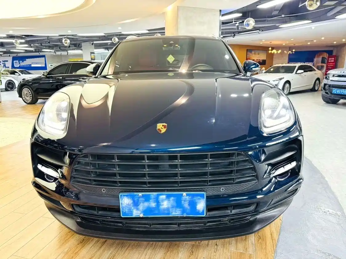 Фото 2 - Porsche Macan