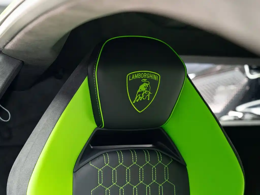 Lamborghini Revuelto 2025 2023 6.5L PHEV Standard