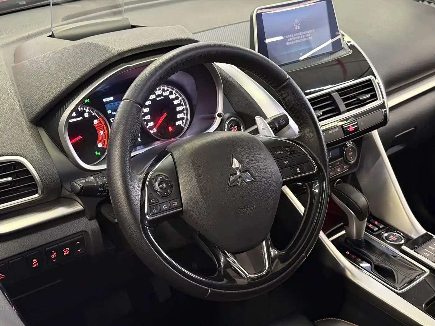 Mitsubishi Eclipse Cross 2018 1.5T CVT AWD True Self Edition фото 8