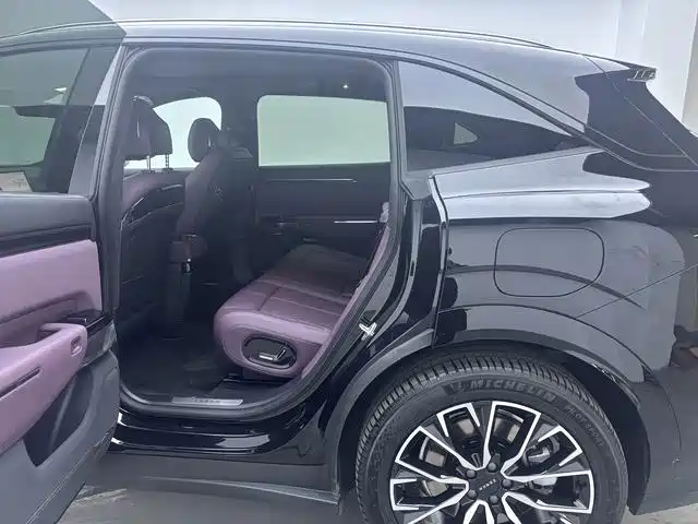 ZEEKR 7X 2026 2026 Model 75kWh RWD Smart Driving Edition