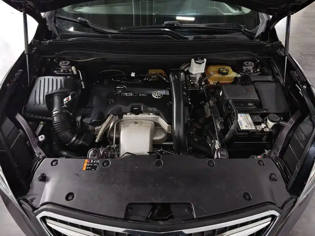 Фото 6 - Buick Envision Plus