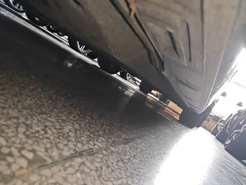Фото 22 - Audi A6L