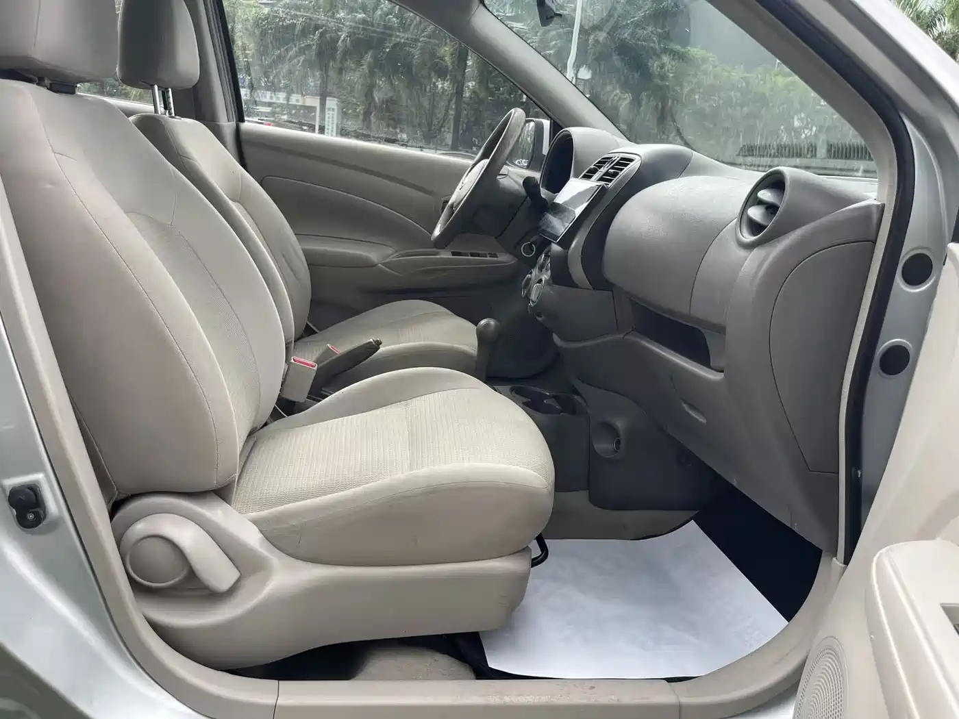Nissan Sunny 2013 2011 1.5XE CVT Comfort Edition