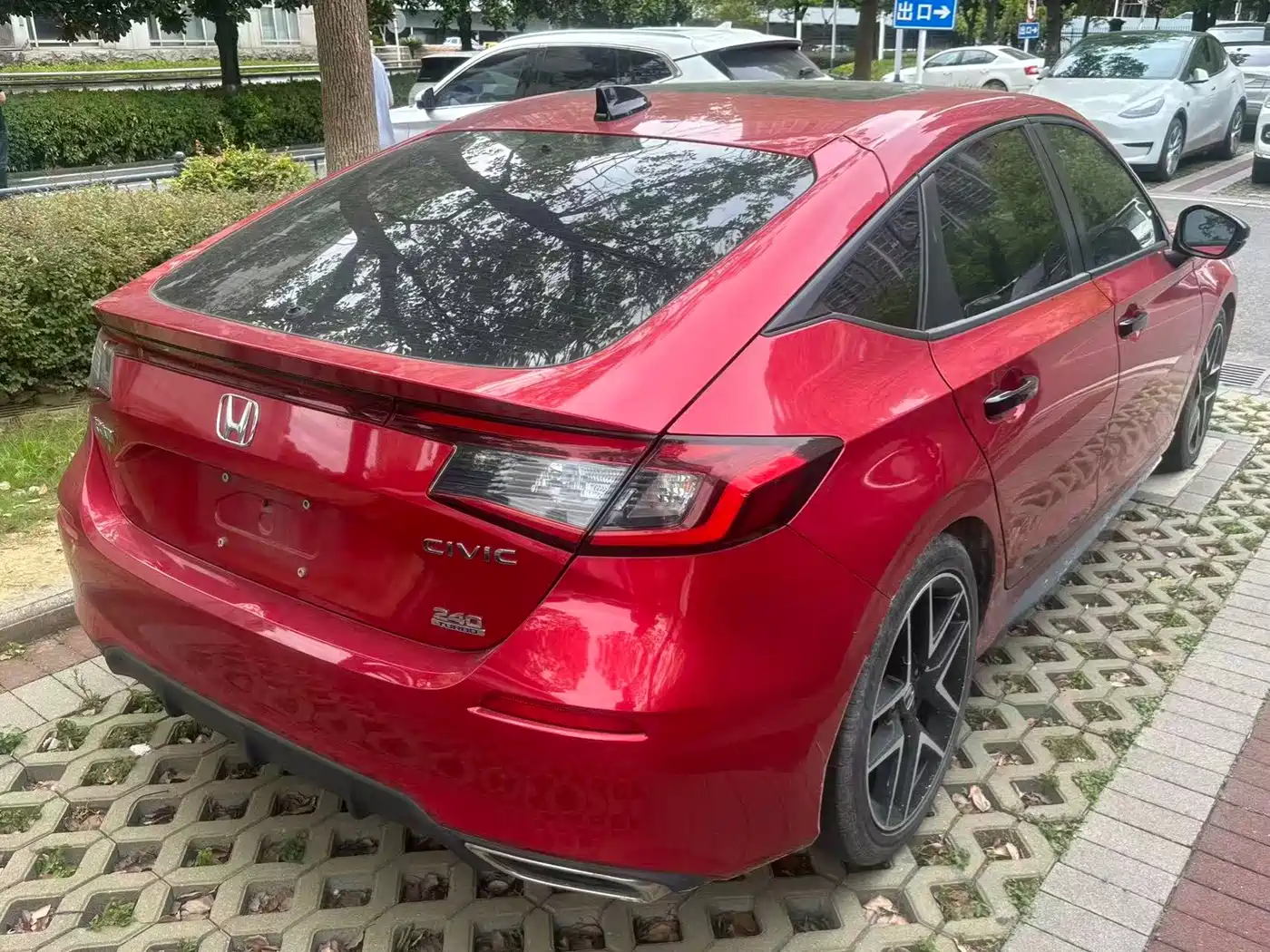 Фото 8 - Honda Civic